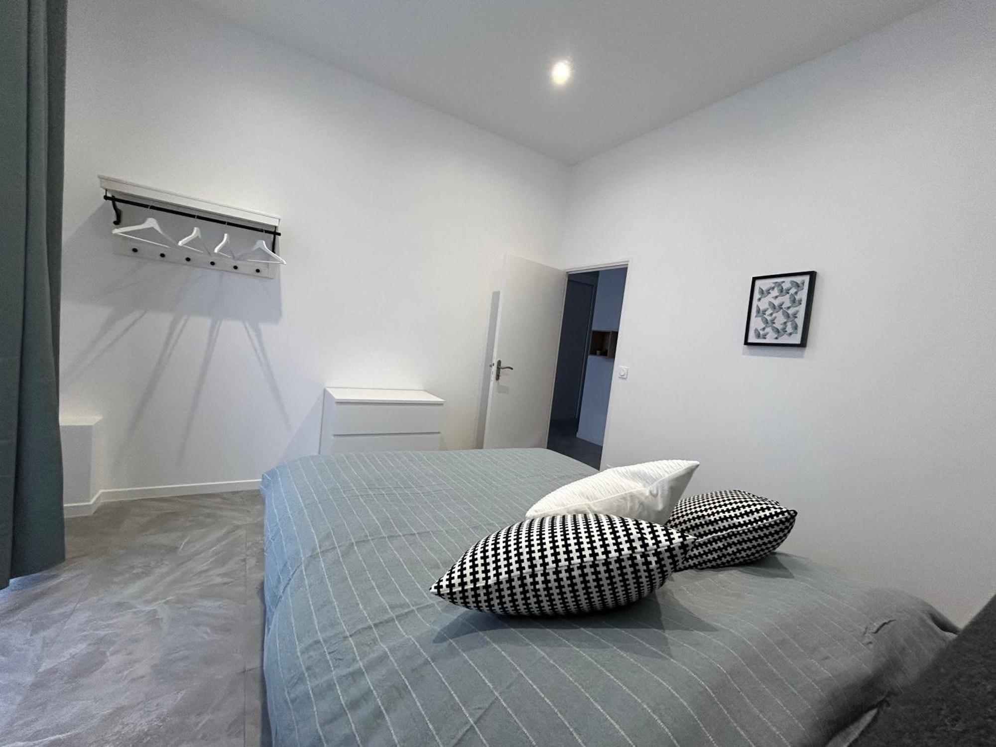 Residence "A Torbia" , 4 Appartements De 2 A 6 Personnes La Turbie Habitación foto
